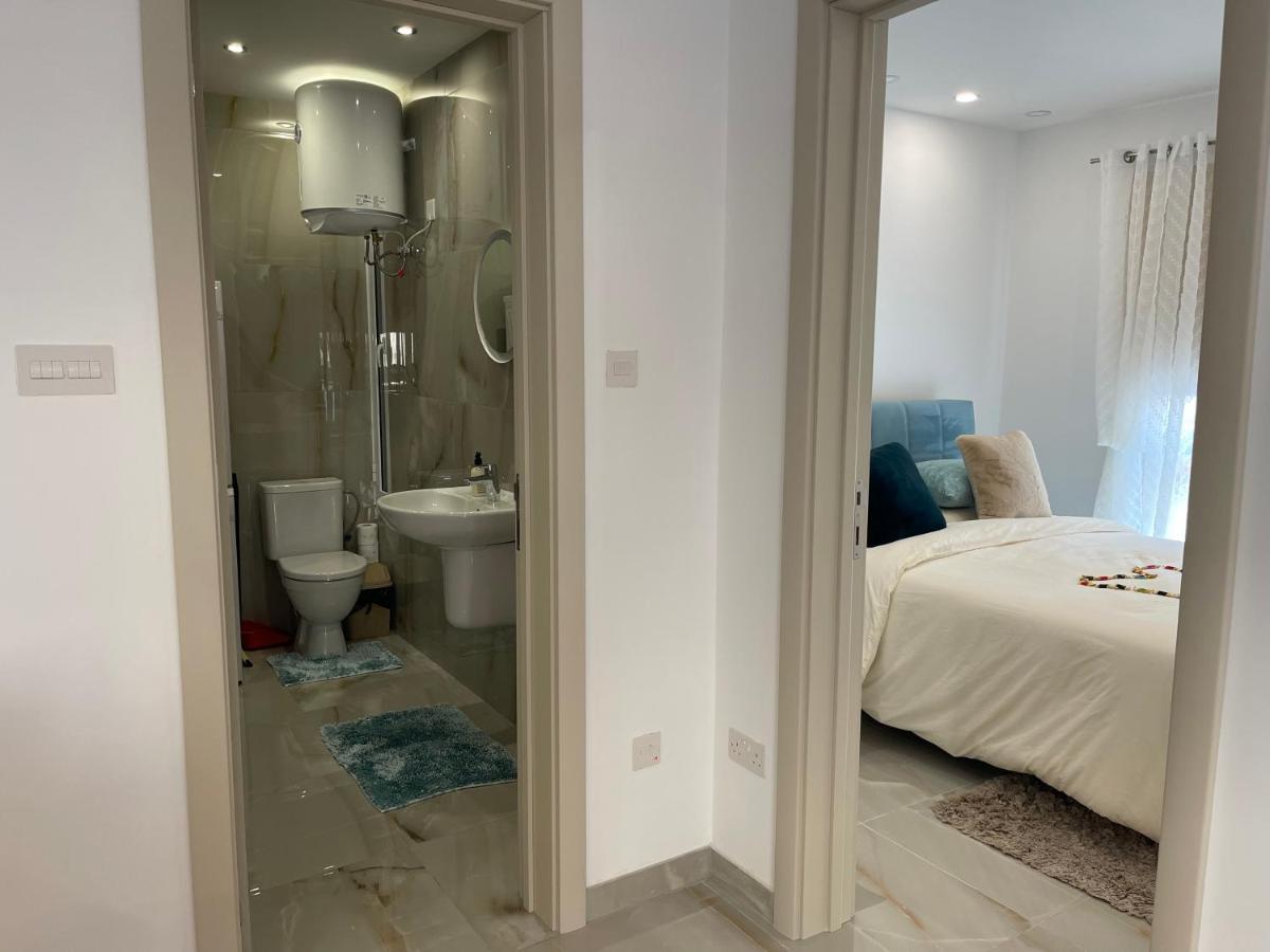 161 Maranello Court, 1 *