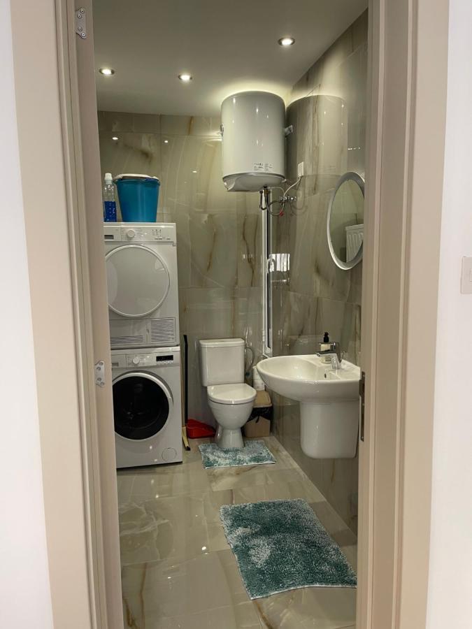 161 Maranello Court, 1 Apartamento